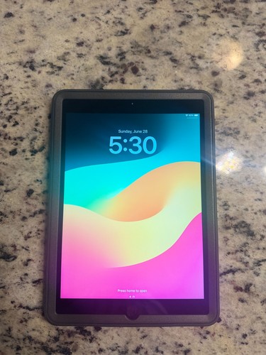 Apple ipad 6th gen - 9.7, in